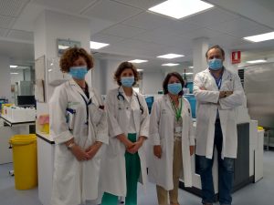 coautoras del documentos junto con los jefes de servicios de las Unidades de Pediatría y Laboratorio Clínico