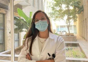 Médica Interna Residente del Hospital Virgen Macarena gana un concurso de una revista científica norteamericana