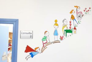 Mural elaborado en la Unidad de Salud Mental Infantil del HUVM